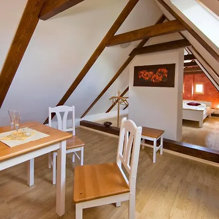 Johanka & Vendégház 3*